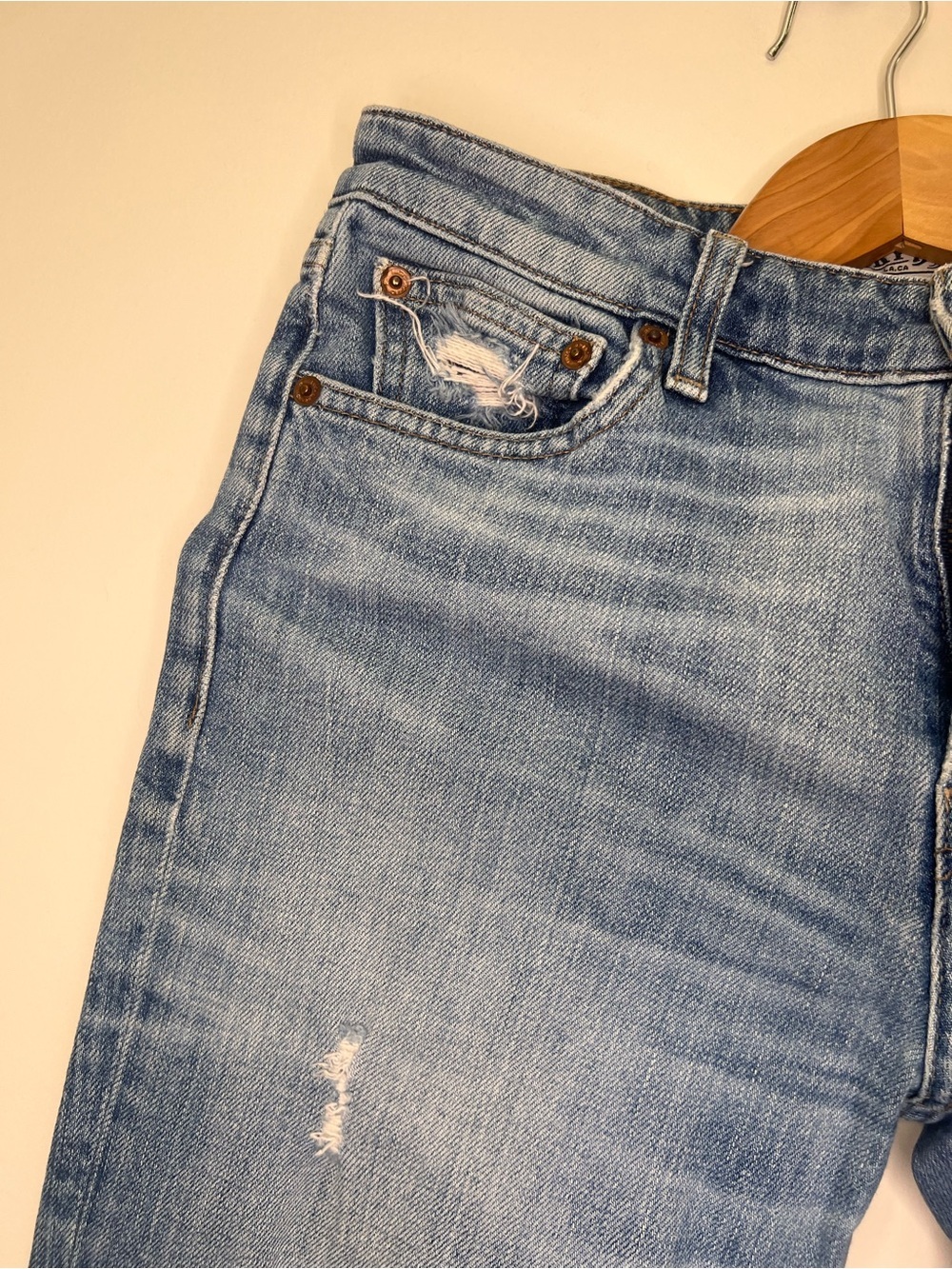 Lucky Brand Sienna Slim Boyfriend Jeans Candiani Denim Raw Hem Light Wash - Picture 3 of 11